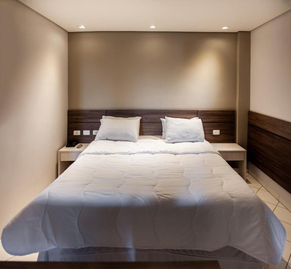 London Hotel Londrina Exterior photo